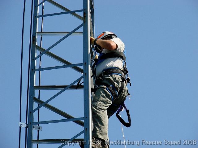 cell_tower_rescue_01